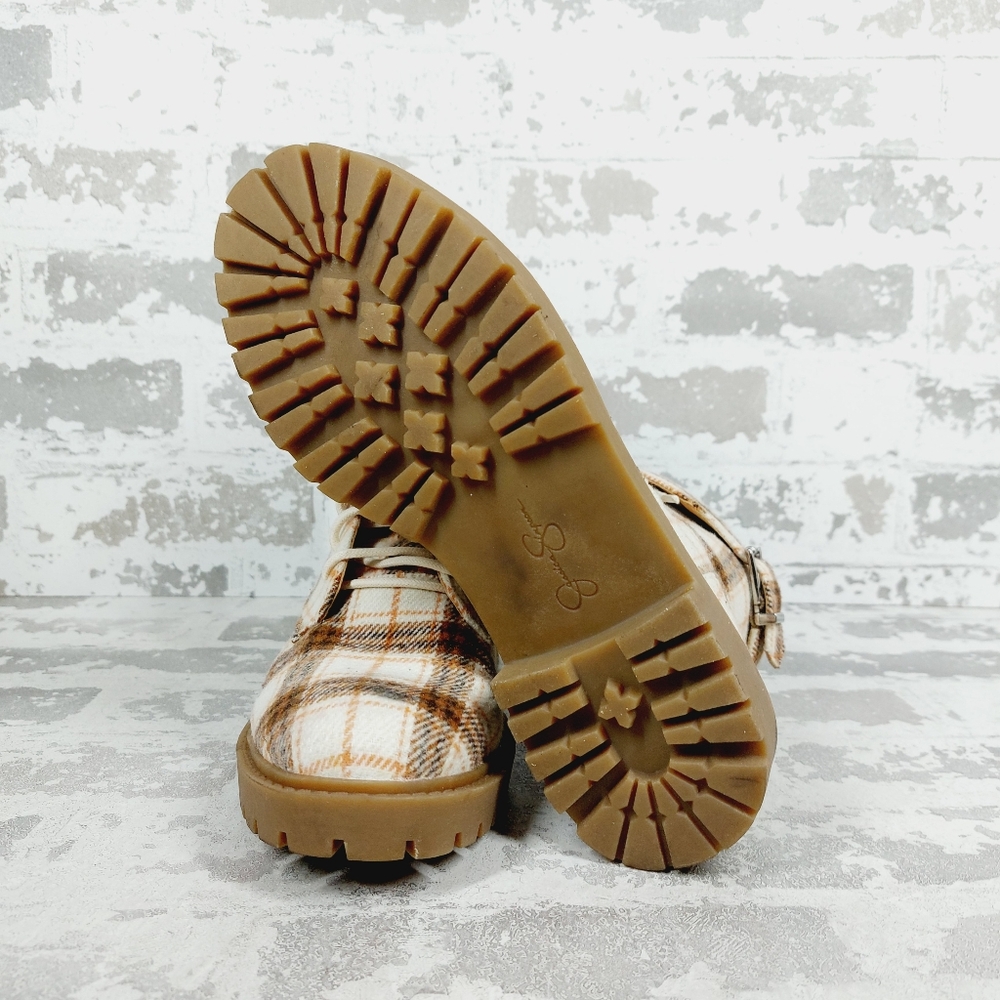 `New Jessica Simpson Karia Plaid Cream and Brown Ankle Boots D593 - Picture 8 of 11